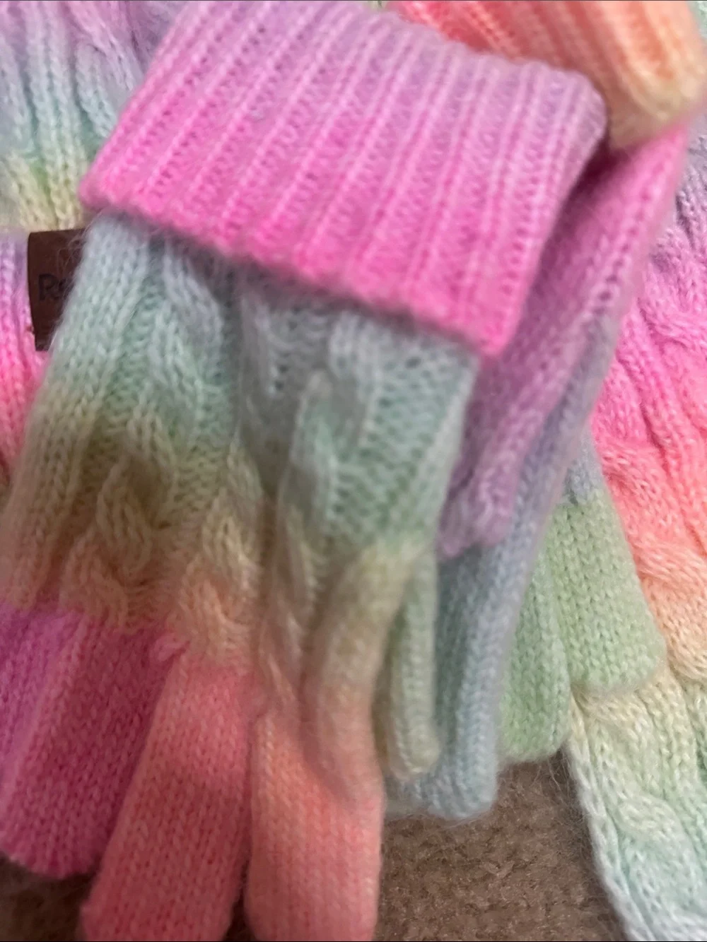 REMIFA Girls Rainbow Ombre Cable Knit Hat Scarf Gloves Set NWOT size L